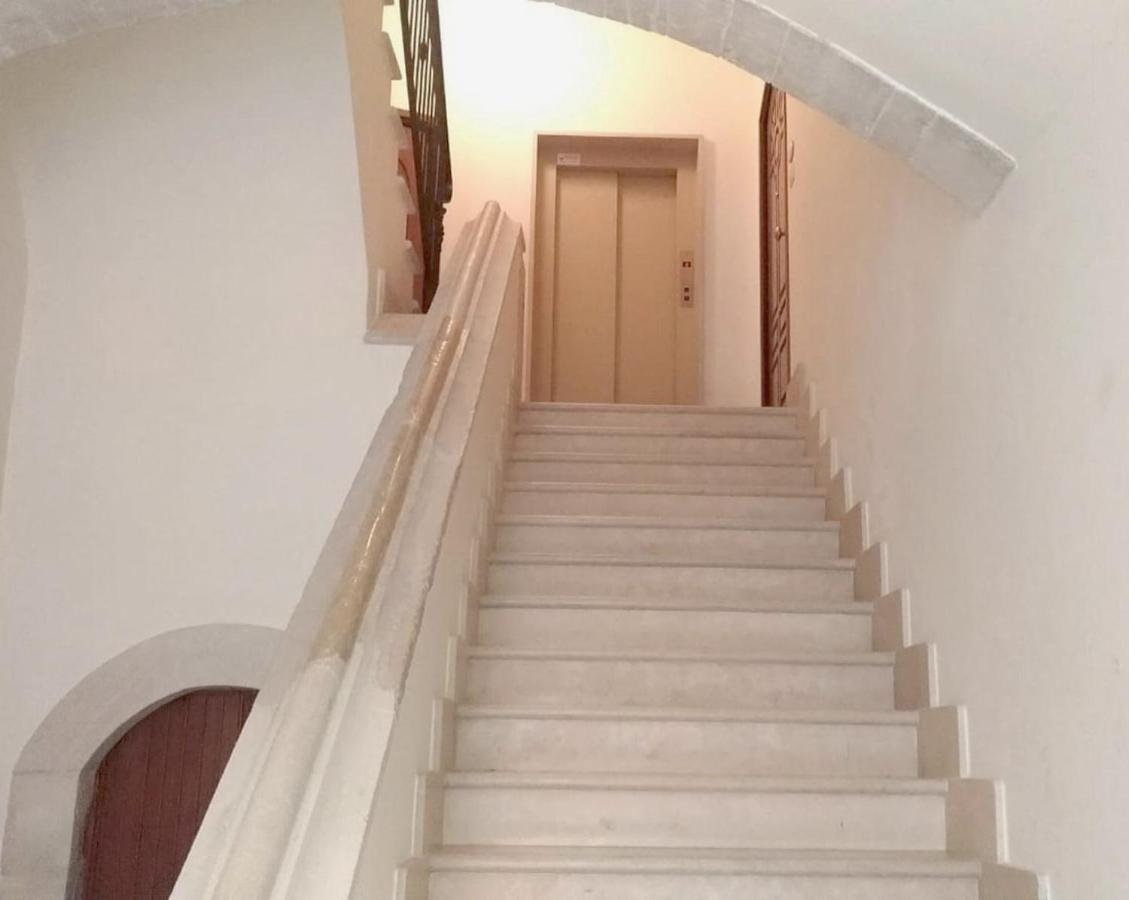 B&B Re Apartments Palazzo Muscati Мольфетта Экстерьер фото